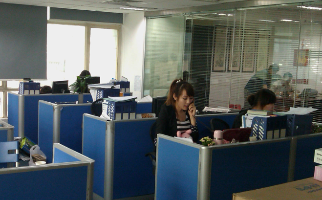 民宿整装家具配套方案：东莞市三木印象家具工程案例与选型指南