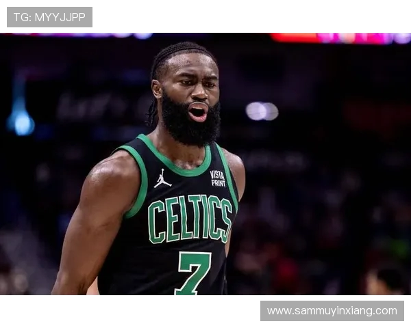 杰伦布朗分析末节崩盘原因强调快节奏与减少失误的重要性 杰伦布朗分析末节崩盘原因强调快节奏与减少失误的重要性